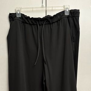 Lululemon Stretch High-Rise pant size 16